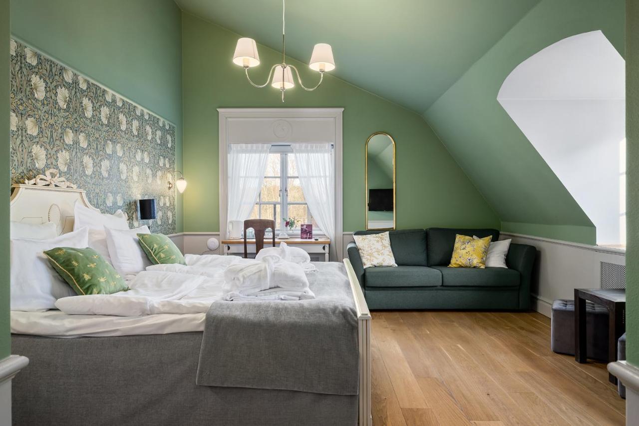 Haeringe Slott Hotel Musko Havsbad Buitenkant foto