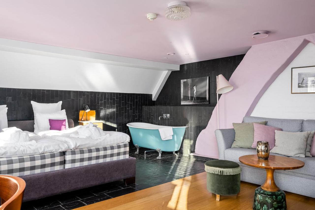 Haeringe Slott Hotel Musko Havsbad Buitenkant foto