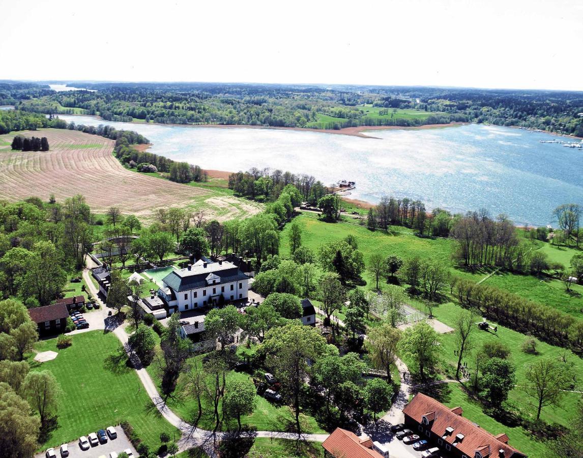 Haeringe Slott Hotel Musko Havsbad Buitenkant foto
