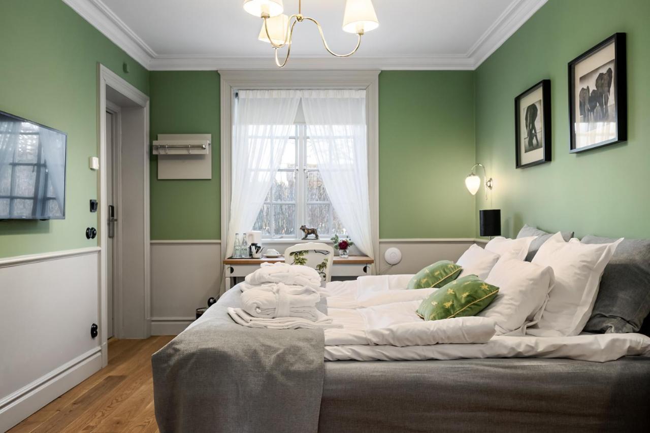 Haeringe Slott Hotel Musko Havsbad Buitenkant foto