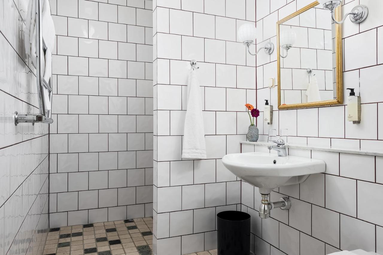 Haeringe Slott Hotel Musko Havsbad Buitenkant foto