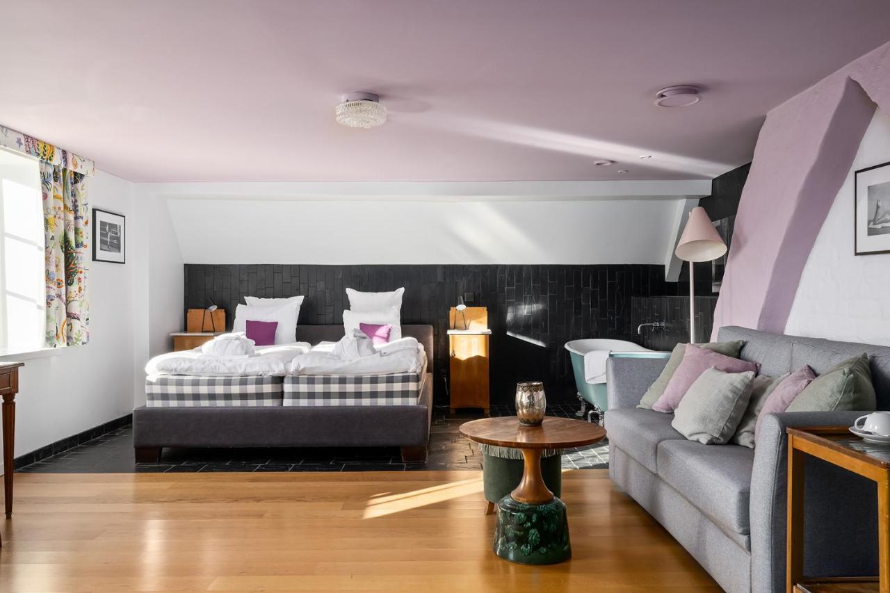 Haeringe Slott Hotel Musko Havsbad Buitenkant foto
