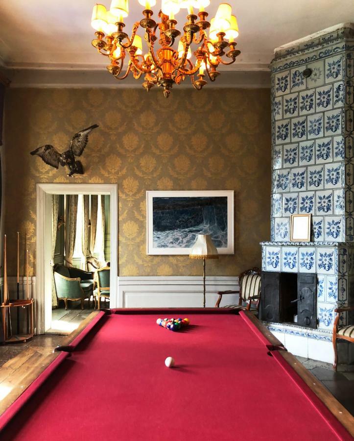 Haeringe Slott Hotel Musko Havsbad Buitenkant foto